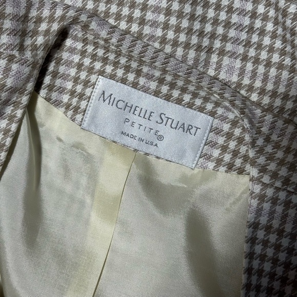 Michelle Stuart Petite Tan & White Plaid Jacket & Skirt Suit Set Size 6 - Picture 7 of 9